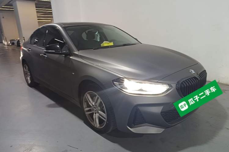 Used BMW 1 Series 2022 120i M Sport Night Edition Front Right 45 Deg