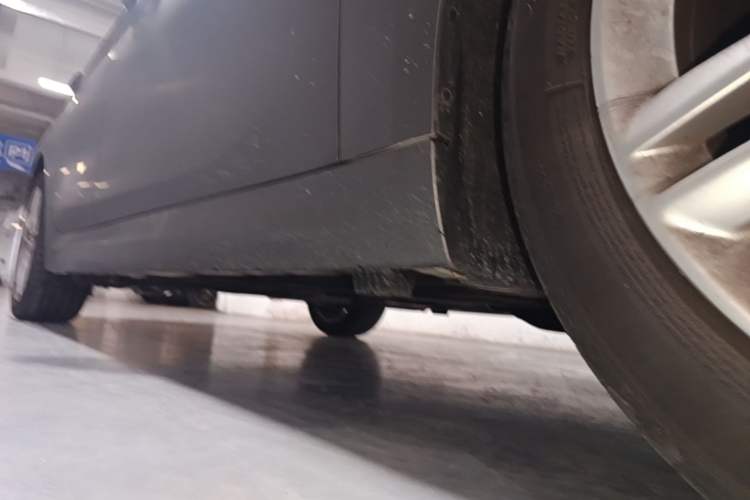 Used BMW 1 Series 2022 120i M Sport Night Edition Right Side Sill