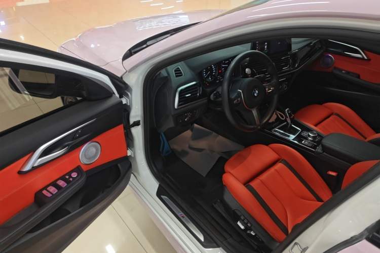 Used BMW 1 Series 2022 125i M Sport Night Edition Driver Seat