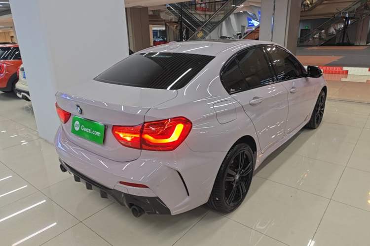 Used BMW 1 Series 2022 125i M Sport Night Edition Rear Right 45 Deg