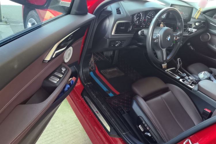 Used BMW 1 Series 2022 120i M Sport Night Edition Driver Seat