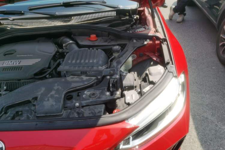 Used BMW 1 Series 2022 125i M Sport Night Edition Engine Bay Left