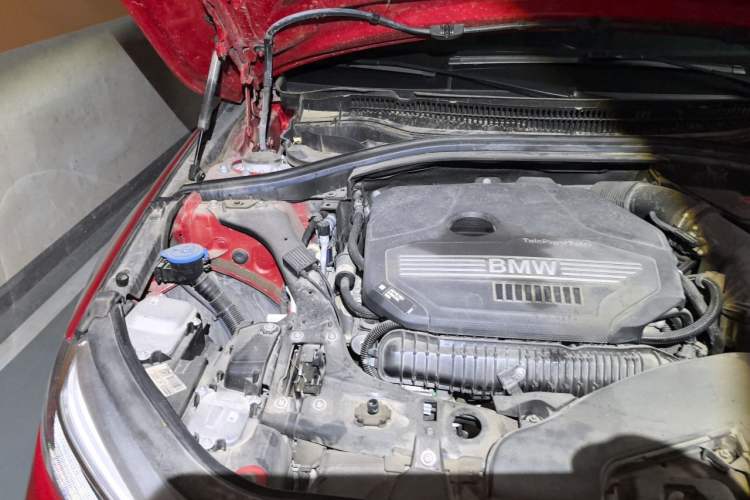 Used BMW 1 Series 2022 125i M Sport Night Edition Engine Bay Right