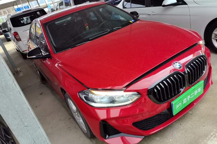 Used BMW 1 Series 2022 120i M Sport Night Edition Front Right 45 Deg