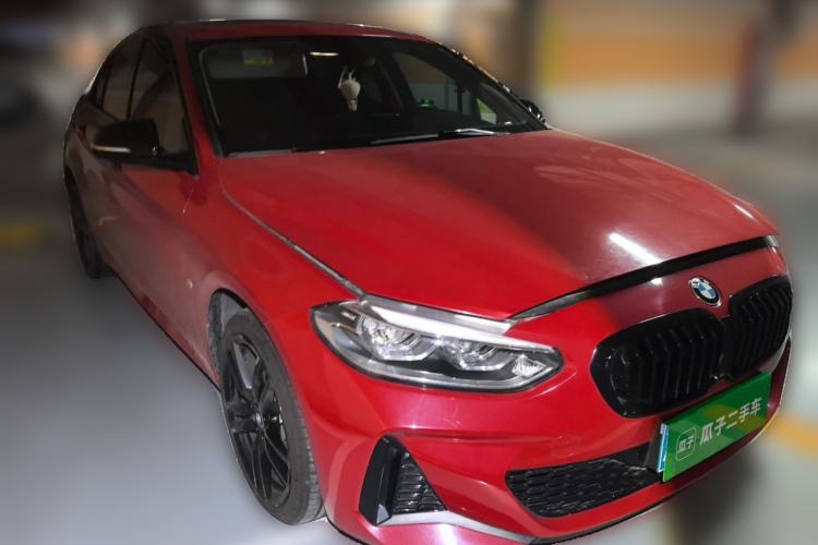 Used BMW 1 Series 2022 125i M Sport Night Edition Front Right 45 Deg