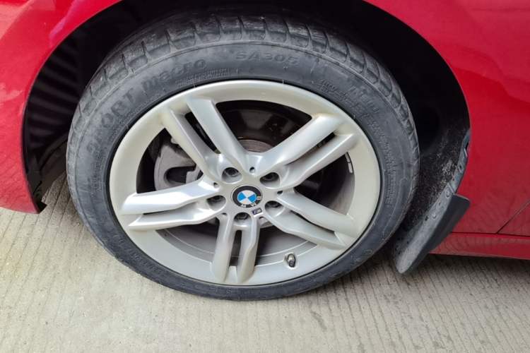 Used BMW 1 Series 2022 120i M Sport Night Edition Left Front Wheel Hub
