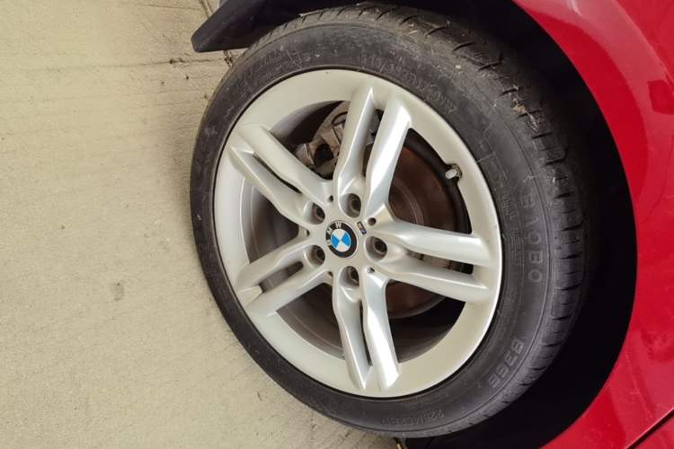 Used BMW 1 Series 2022 120i M Sport Night Edition Right Rear Wheel Hub