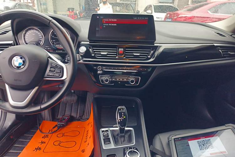 Used BMW 1 Series 2022 120i M Sport Night Edition Audio And AC Panel