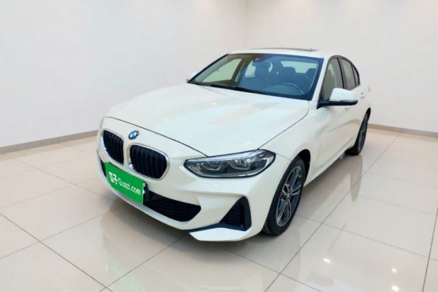 Ojetý BMW 1 Series 2022 120i M Sport Edition