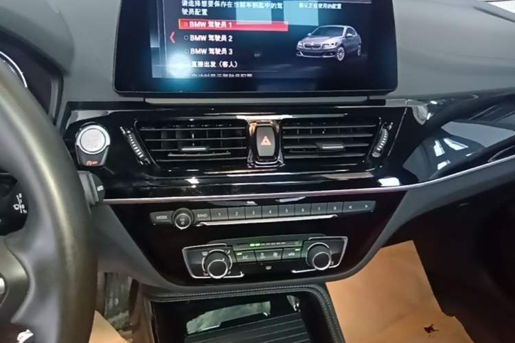Used BMW 1 Series 2022 125i M Sport Night Edition Audio And AC Panel