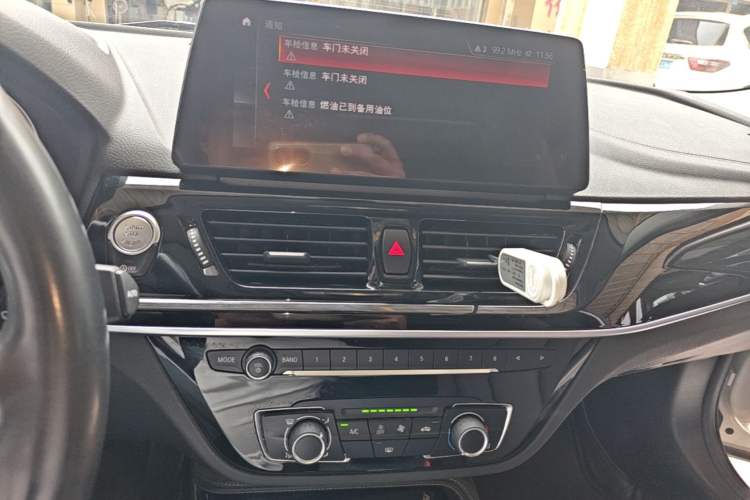 Used BMW 1 Series 2022 125i M Sport Night Edition Audio And AC Panel