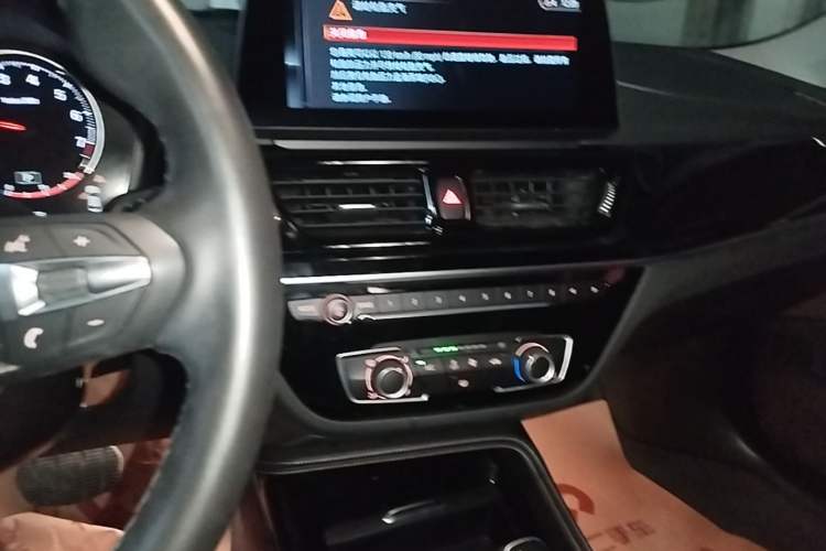 Used BMW 1 Series 2022 125i M Sport Night Edition Audio And AC Panel