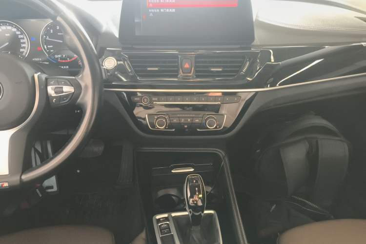 Used BMW 1 Series 2022 120i M Sport Night Edition Audio And AC Panel