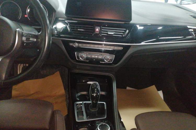 Used BMW 1 Series 2022 125i M Sport Night Edition Audio And AC Panel