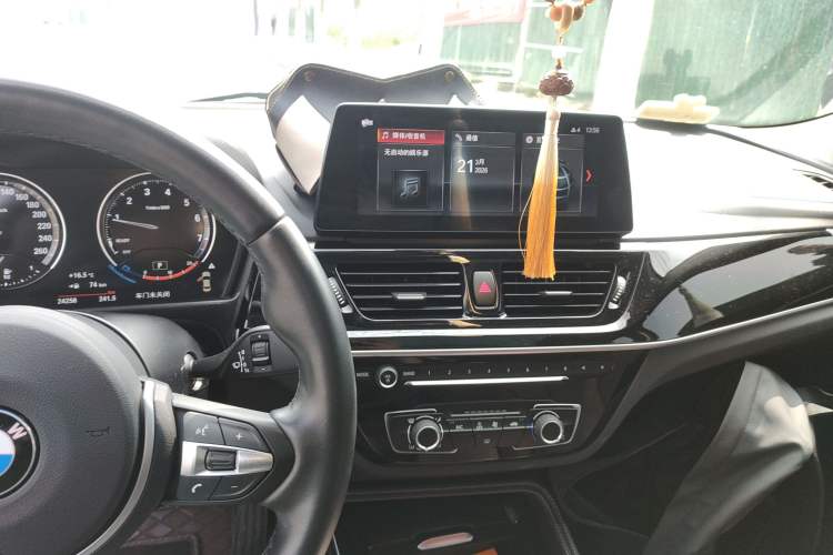 Used BMW 1 Series 2022 125i M Sport Night Edition Audio And AC Panel