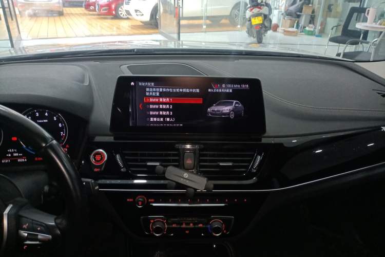 Used BMW 1 Series 2022 125i M Sport Night Edition Audio And AC Panel