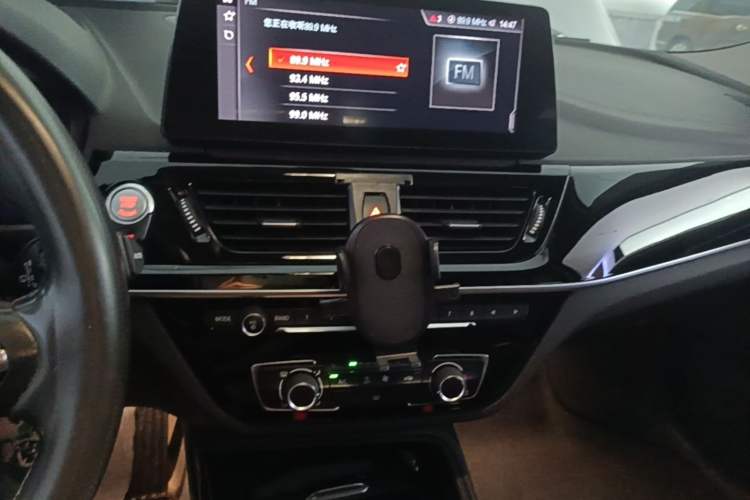 Used BMW 1 Series 2022 125i M Sport Night Edition Audio And AC Panel