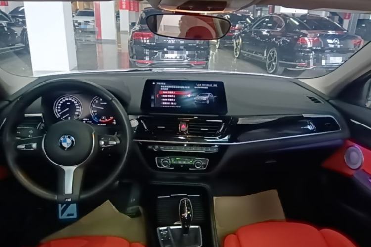 Used BMW 1 Series 2022 125i M Sport Night Edition Center Console