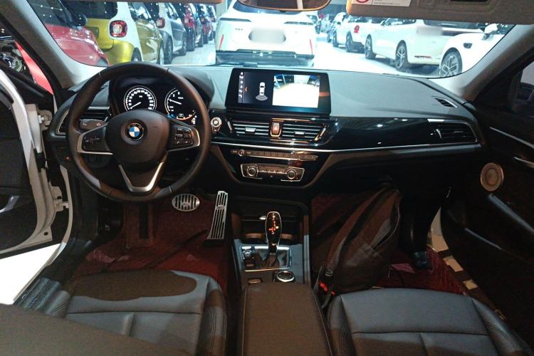 Used BMW 1 Series 2022 120i M Sport Edition Center Console
