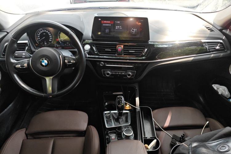 Used BMW 1 Series 2022 120i M Sport Night Edition Center Console