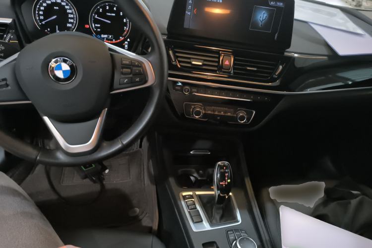 Used BMW 1 Series 2022 120i M Sport Edition Center Console