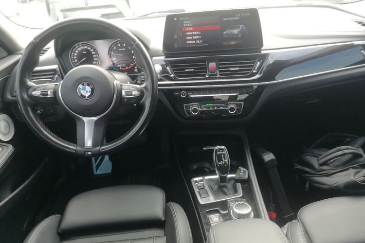 Used BMW 1 Series 2022 125i M Sport Night Edition Center Console