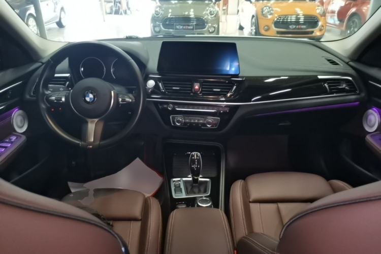 Used BMW 1 Series 2022 125i M Sport Night Edition Center Console
