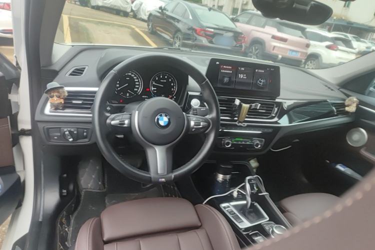 Used BMW 1 Series 2022 125i M Sport Night Edition Center Console