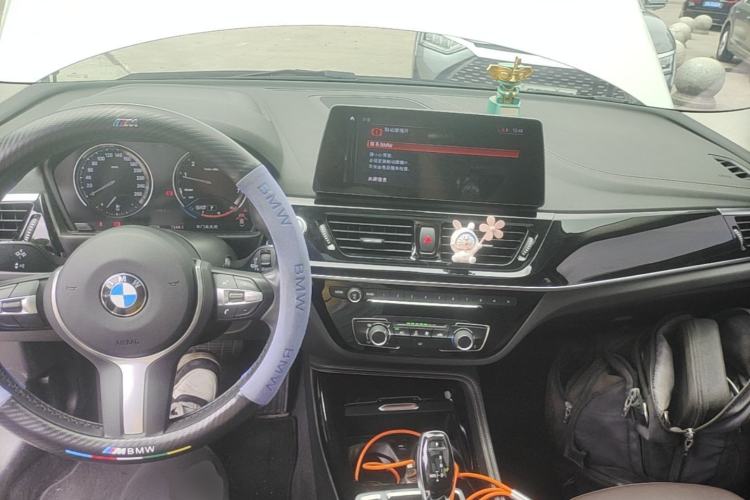 Used BMW 1 Series 2022 125i M Sport Night Edition Center Console