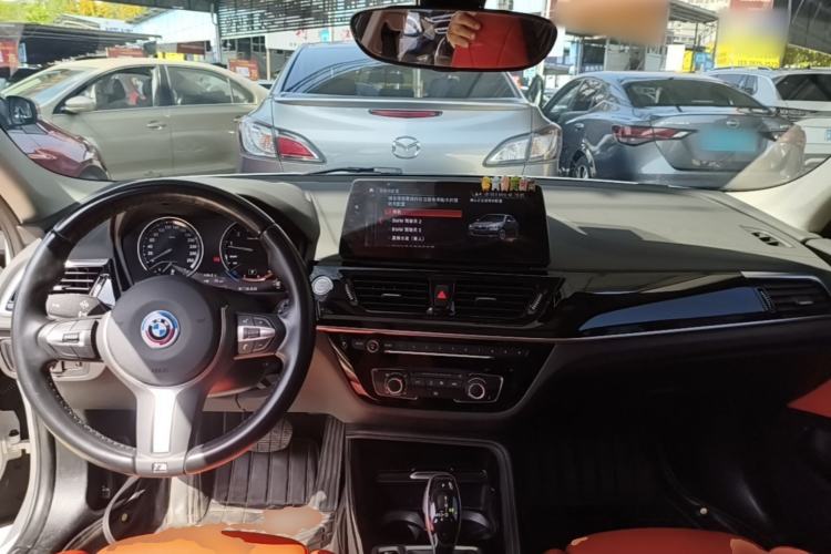 Used BMW 1 Series 2022 125i M Sport Night Edition Center Console