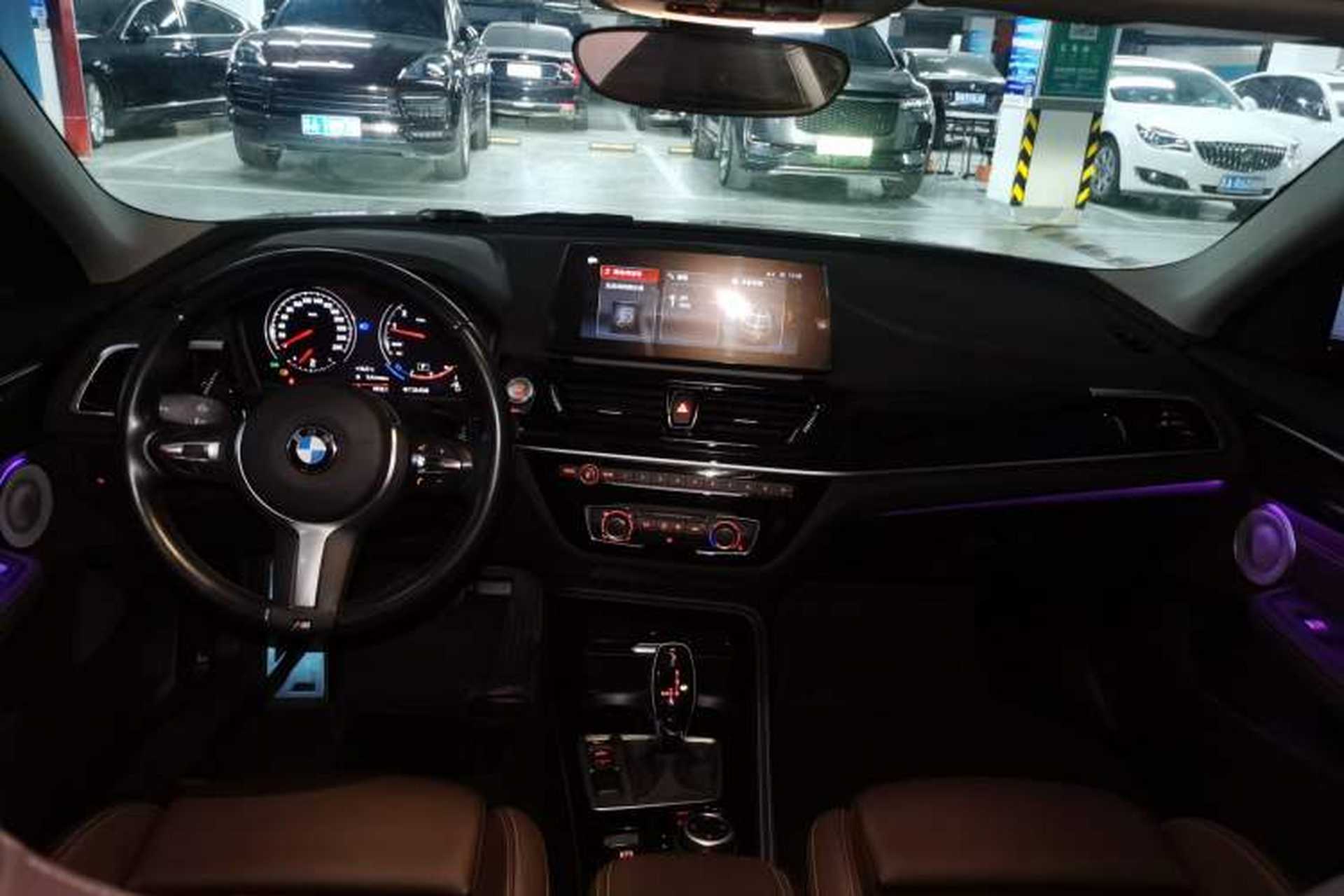 Used BMW 1 Series 2022 125i M Sport Night Edition Center Console