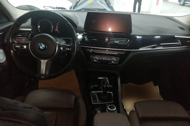 Used BMW 1 Series 2022 125i M Sport Night Edition Center Console