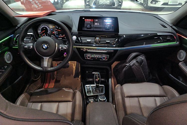 Used BMW 1 Series 2022 125i M Sport Night Edition Center Console