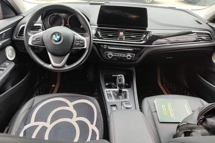 Used BMW 1 Series 2022 120i M Sport Edition Center Console