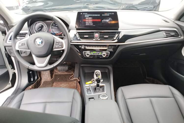 Used BMW 1 Series 2022 120i M Sport Edition Center Console