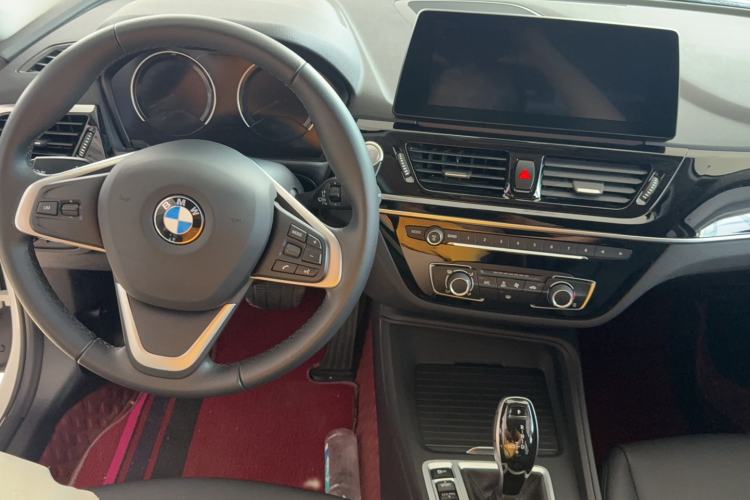 Used BMW 1 Series 2022 120i M Sport Edition Center Console