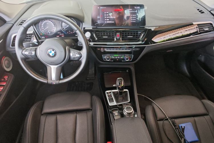 Used BMW 1 Series 2022 125i M Sport Night Edition Center Console