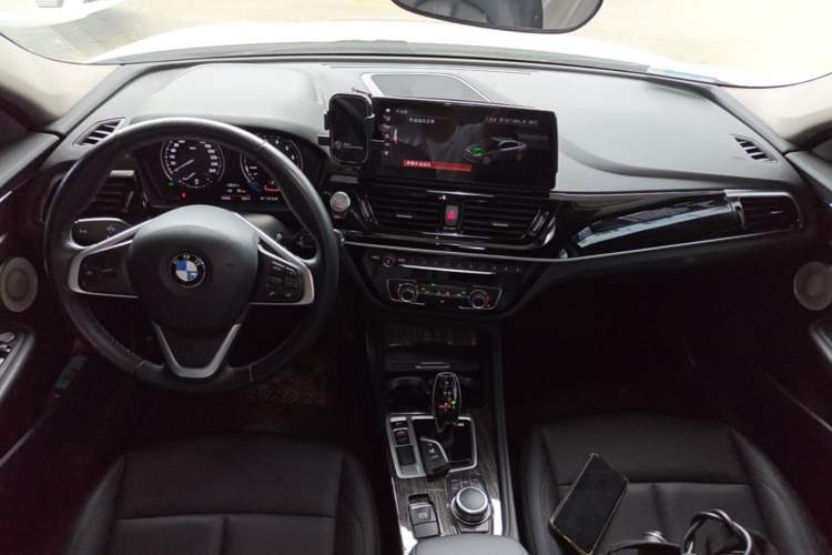 Used BMW 1 Series 2022 120i M Sport Edition Center Console