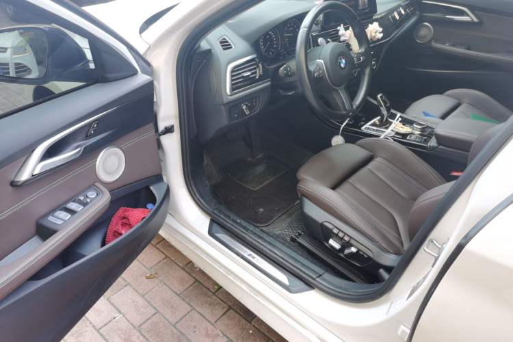 Used BMW 1 Series 2022 125i M Sport Night Edition Driver Seat