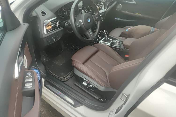 Used BMW 1 Series 2022 125i M Sport Night Edition Driver Seat