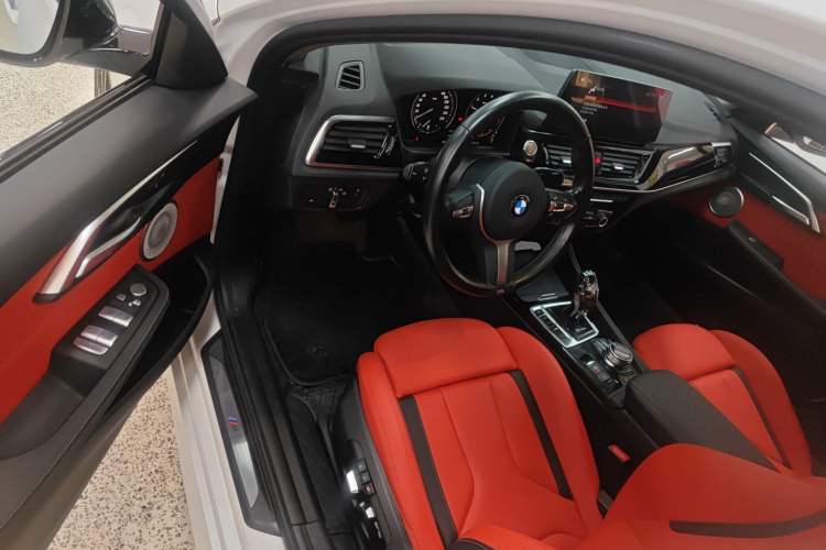 Used BMW 1 Series 2022 125i M Sport Night Edition Driver Seat