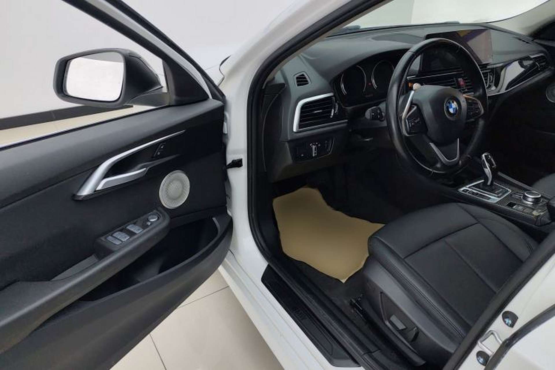 Used BMW 1 Series 2022 120i M Sport Edition Driver Seat