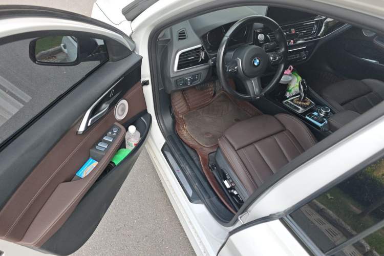Used BMW 1 Series 2022 125i M Sport Night Edition Driver Seat