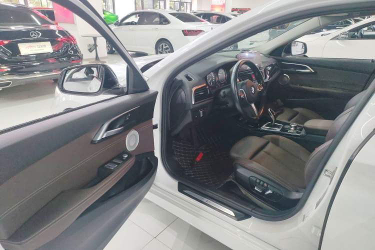 Used BMW 1 Series 2022 120i M Sport Night Edition Driver Seat