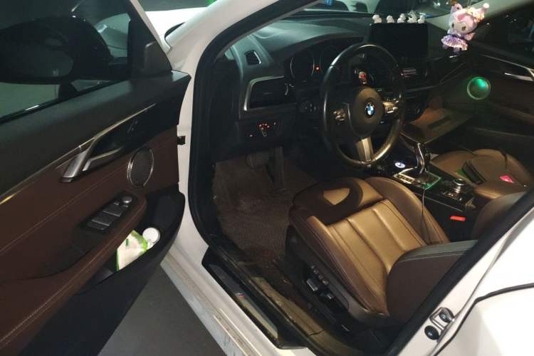 Used BMW 1 Series 2022 125i M Sport Night Edition Driver Seat