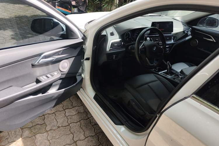 Used BMW 1 Series 2022 120i M Sport Edition Driver Seat
