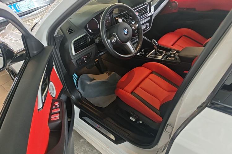 Used BMW 1 Series 2022 125i M Sport Night Edition Driver Seat
