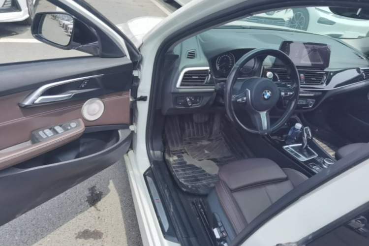 Used BMW 1 Series 2022 120i M Sport Night Edition Driver Seat