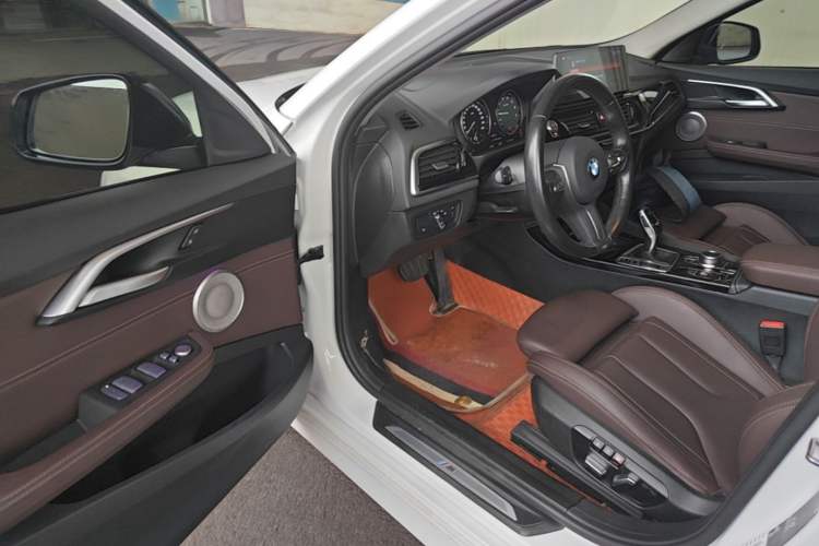 Used BMW 1 Series 2022 125i M Sport Night Edition Driver Seat