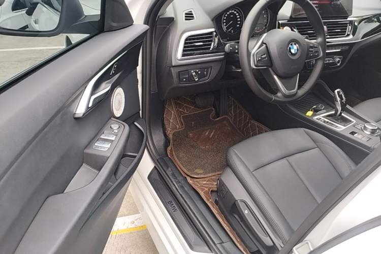 Used BMW 1 Series 2022 120i M Sport Edition Driver Seat